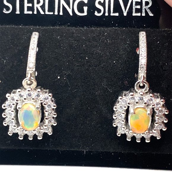 Welo Opal 1.55ct Platinum Finish Silver Earrings - Picture 2 of 6